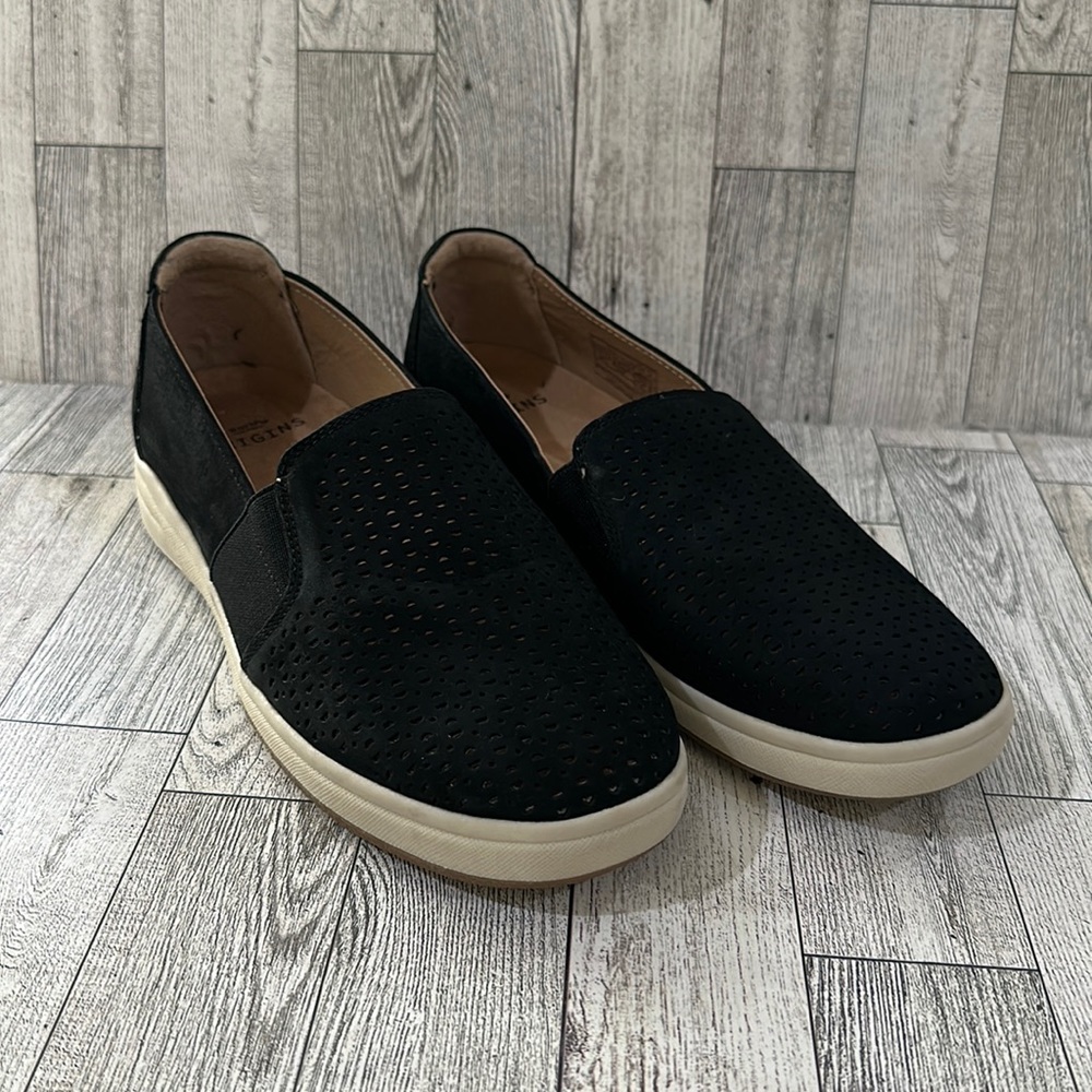 Earth origins women’s black leather slip on shoes size 9